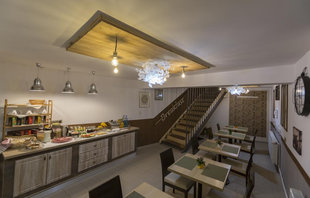 Pensiunea Kant Sibiu Exteriör bild